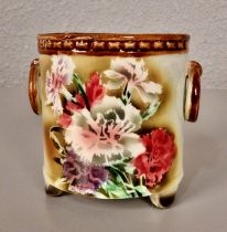 Ceramic vase with flower design