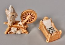 Spinning wheel salt & pepper shakers