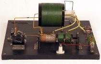 Trial exhibit E, one of seven breadboard exhibits used by Heintz and Kaufman, 1936