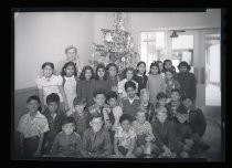 Mayfair School class portrait with Christmas tree, c. 1940