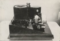 240 cycle Gas engine alternator (240 cycle, two-phase), 1930