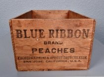 Blue Ribbon Brand Peaches shipping box