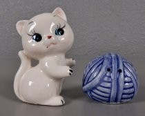 Kitten salt & pepper shaker