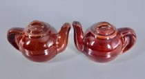 Brown teapots salt & pepper shakers