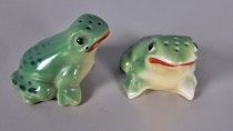 Frog salt & pepper shakers