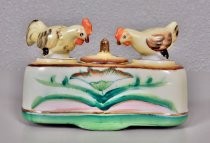 Pecking chickens salt & pepper shakers