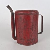 Red oil can