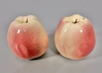 Apples salt & pepper shakers