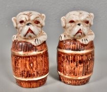 Bulldogs in barrels salt & pepper shakers