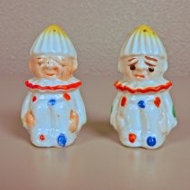 Clown salt & pepper shakers