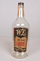 WL Choose Wisely De Luxe Straight Bourbon Whiskey bottle