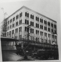 Saint Clare Building under construction in 1924