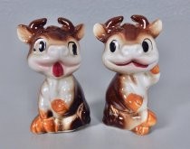 Smiling cows salt & pepper shakers