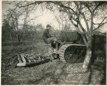 Yuba tractor pulling Knapp Chisel Cultivator, Catalog Photo 86-C