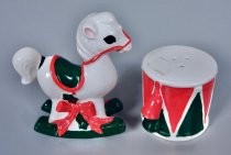 Christmas salt & pepper shakers