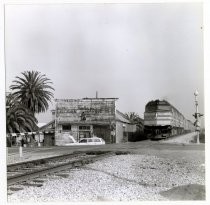 Amtrak train at Alviso crossing