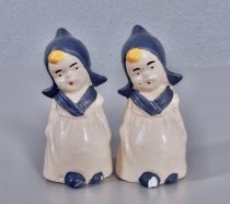 Blue bonnet girls salt & pepper shakers