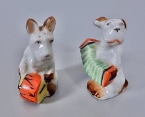 Musical dogs salt & pepper shakers