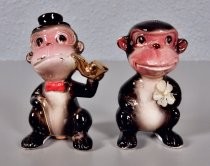 Chimpanzees salt & pepper shakers