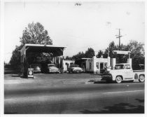 Campbell Bros. Sunland service station