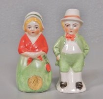 Pair of figures salt & pepper shakers