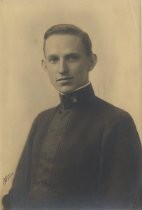 Portrait of George L. Harding in uniform