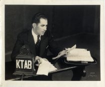 KTAB radio announcer