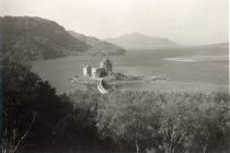 Eilean Donan castle (Loch Duich, Scotland)