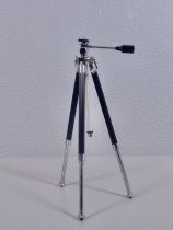 Accura tripod