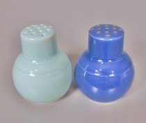 Salt & pepper shakers