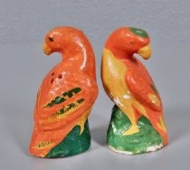 Parrots salt & pepper shakers