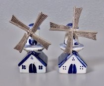 Windmills salt & pepper shakers