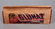 Glumaz brand cherries fruit crate