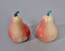 Pears salt & pepper shakers