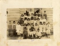 Pioneer Primary School group portrait