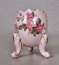 Egg-shaped vase