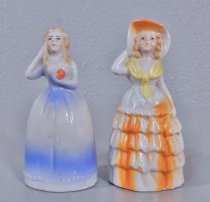 Women salt & pepper shakers