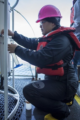 Volunteer retrieves samples for the CTD