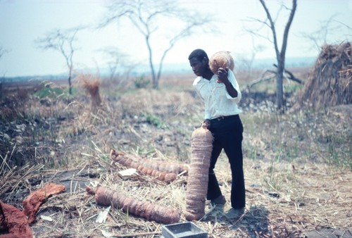 Mr. Rabbon Chola with three bags of salt, Kaputa