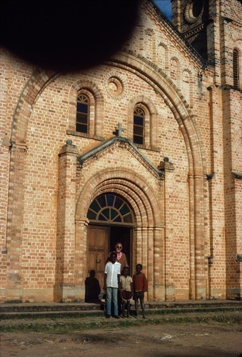 Pro-Cathedral of St. Maria Magdalena de Pazzi, Ilondola