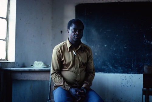 Bwile storyteller in school room at Puta