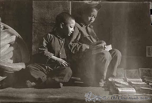 Selling books on a street in Tientsin, spring 1946