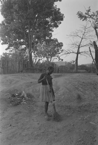 Woman sweeping the ground, San Basilio de Palenque, ca. 1978