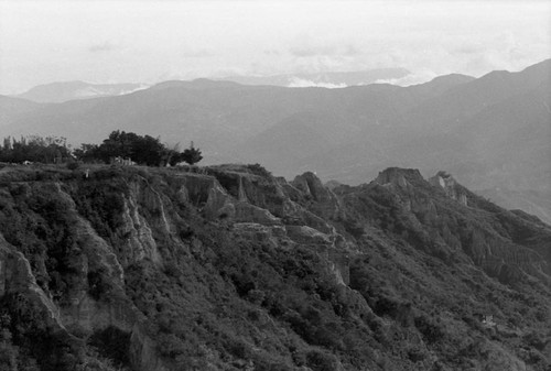 Soil erosion and a precarious settlement, Bucaramanga, Colombia, 1975