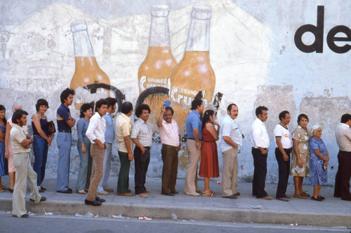 People waiting in line, Santa Tecla, La Libertad, El Salvador, 1982