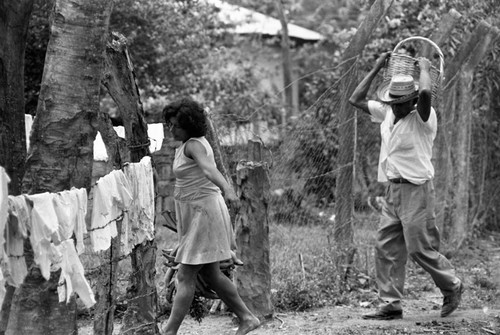 Returning home, La Chamba, Colombia, 1975