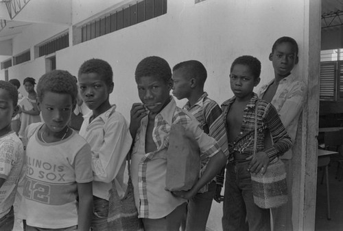 Students lining up outside classroom, San Basilio de Palenque, ca. 1978