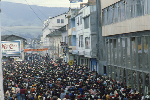 Large crowd at the Blacks and Whites Carnival, Nariño, Colombia, 1979