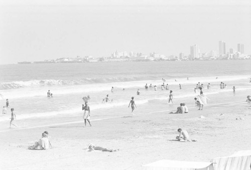 Woman selling fruit at the beach, Cartagena, ca. 1978