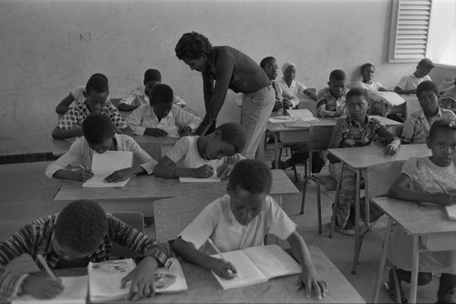 Teacher working with students, San Basilio del Palenque, ca. 1978